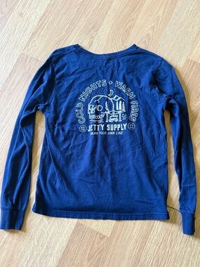 Jetty skull cold nights warm fires shirt youth large YL